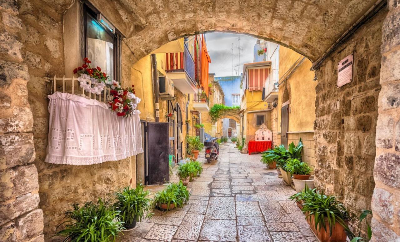 Kalimera Bari Luaran gambar
